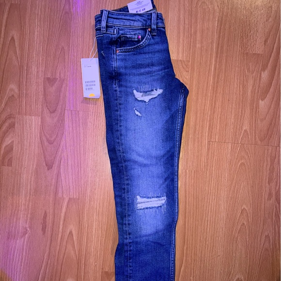 NEW SKINNY JEANS - Picture 3 of 4